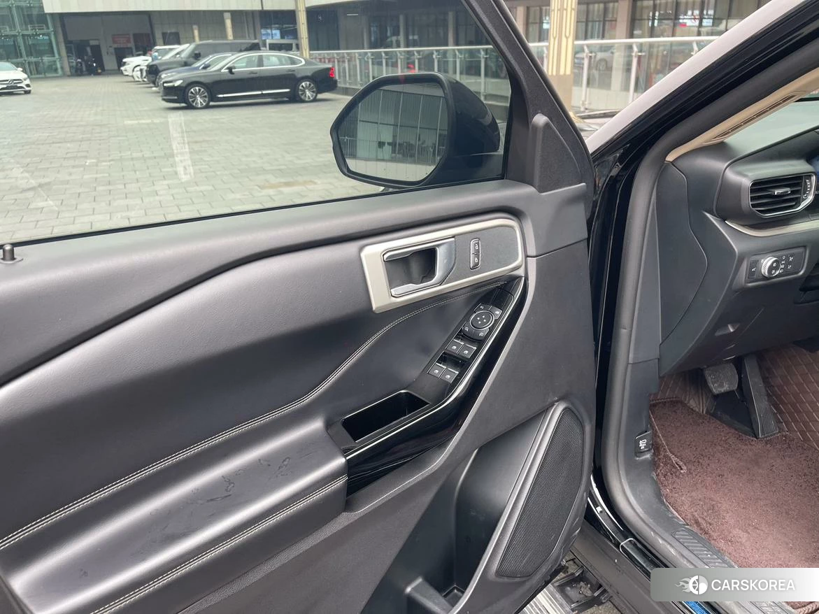 Ford Explorer id 4407592 из Китая 7
