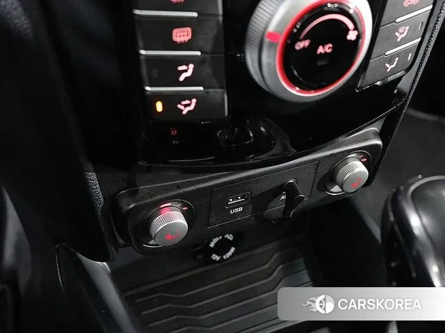 Ssangyong Tivoli Air id 3588603 из Кореи 7