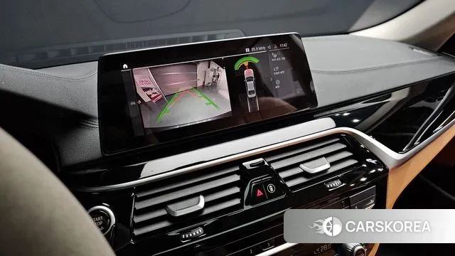 BMW 5 Series (G30) id 3723099 из Кореи 7