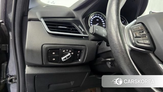 BMW 2 Series Active Tourer (F45) id 4708032 из Кореи 7