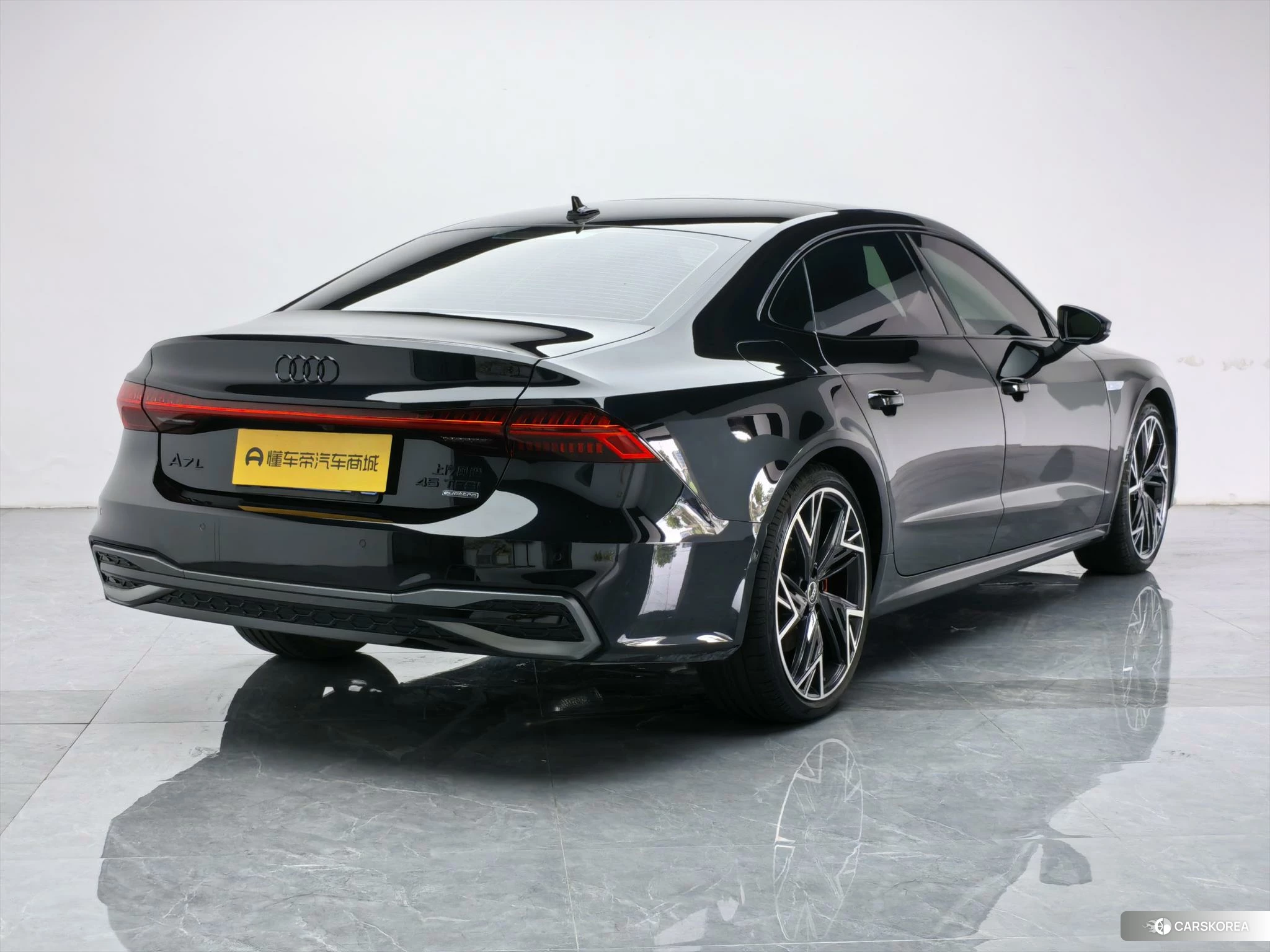 Audi A7L id 4479268 из Китая 7