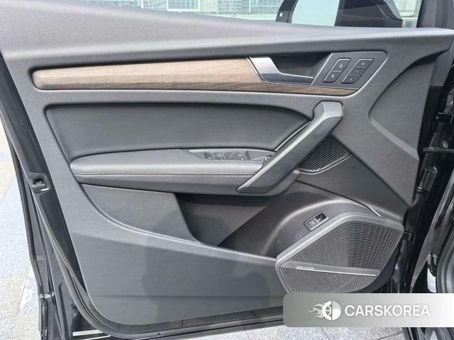 Audi Q5L id 4272805 из Китая 7