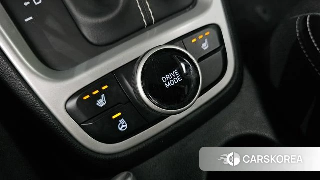 Hyundai Venue id 4203496 из Кореи 7