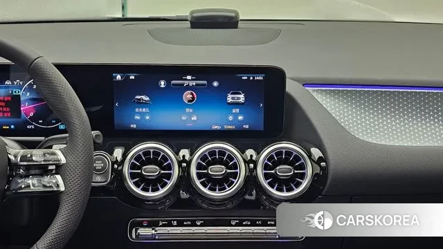 Mercedes-Benz GLA - Class H247 id 3731746 из Кореи 7