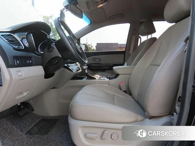 Kia The New Carnival id 4672511 из Кореи 7