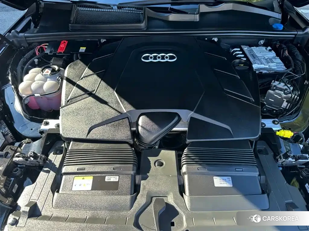 Audi Q7 id 4548349 из Китая 7