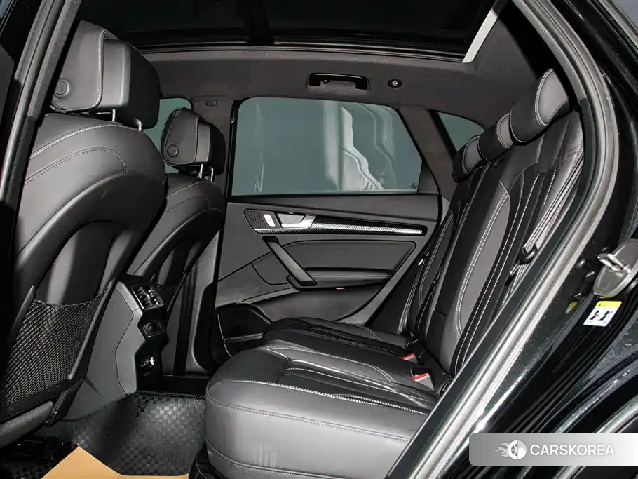 Audi Q5L id 4679505 из Китая 7