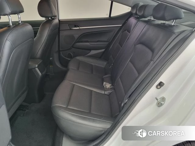 Hyundai Avante AD id 3796274 из Кореи 7