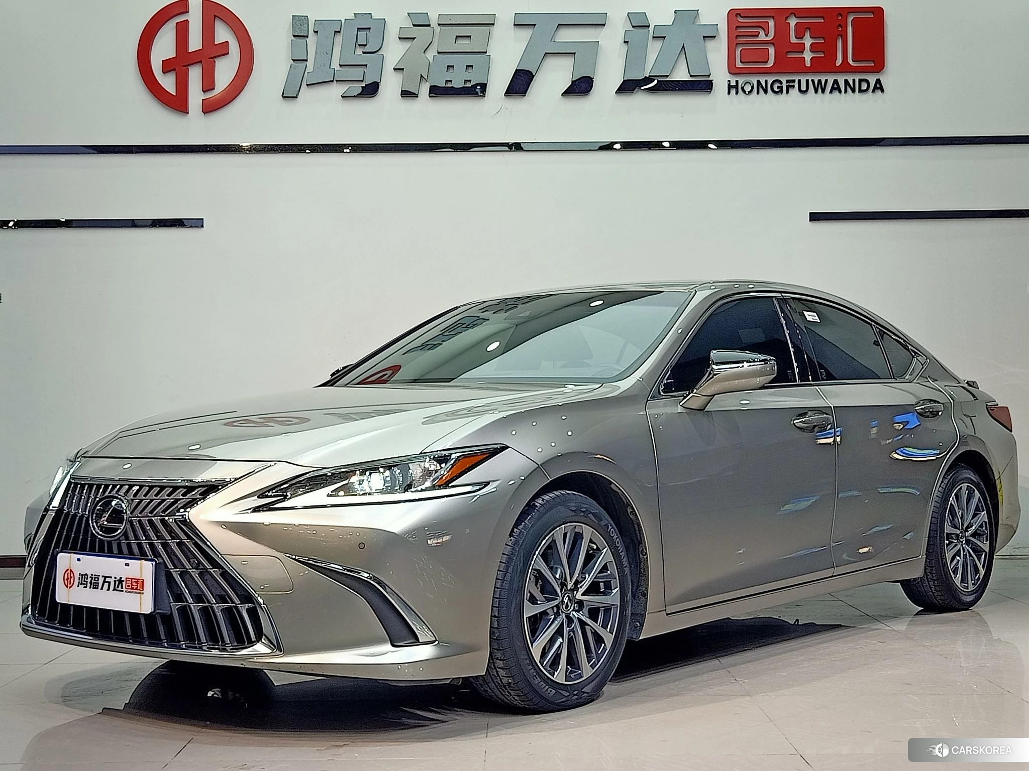 Lexus ES id 4487223 из Китая 7