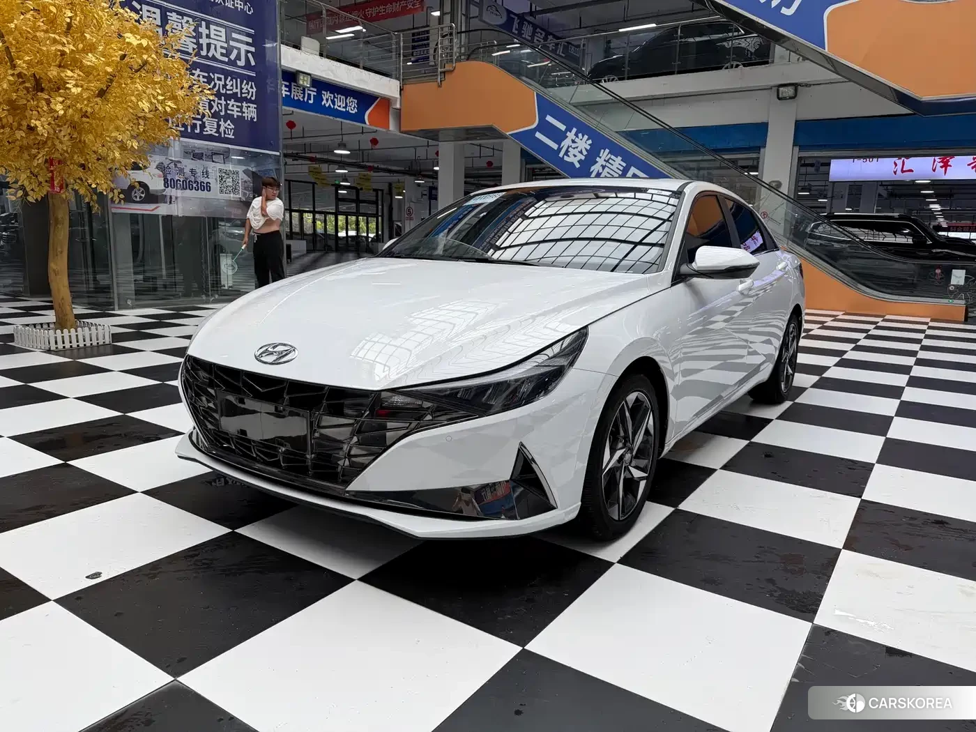 Hyundai Elantra id 4554095 из Китая 7