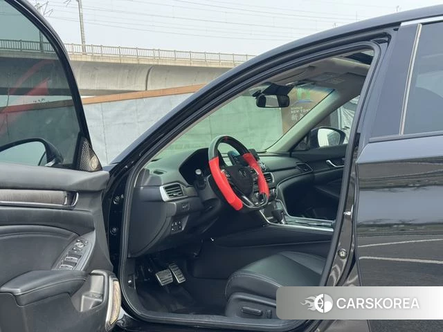 Honda Accord id 4272804 из Китая 7