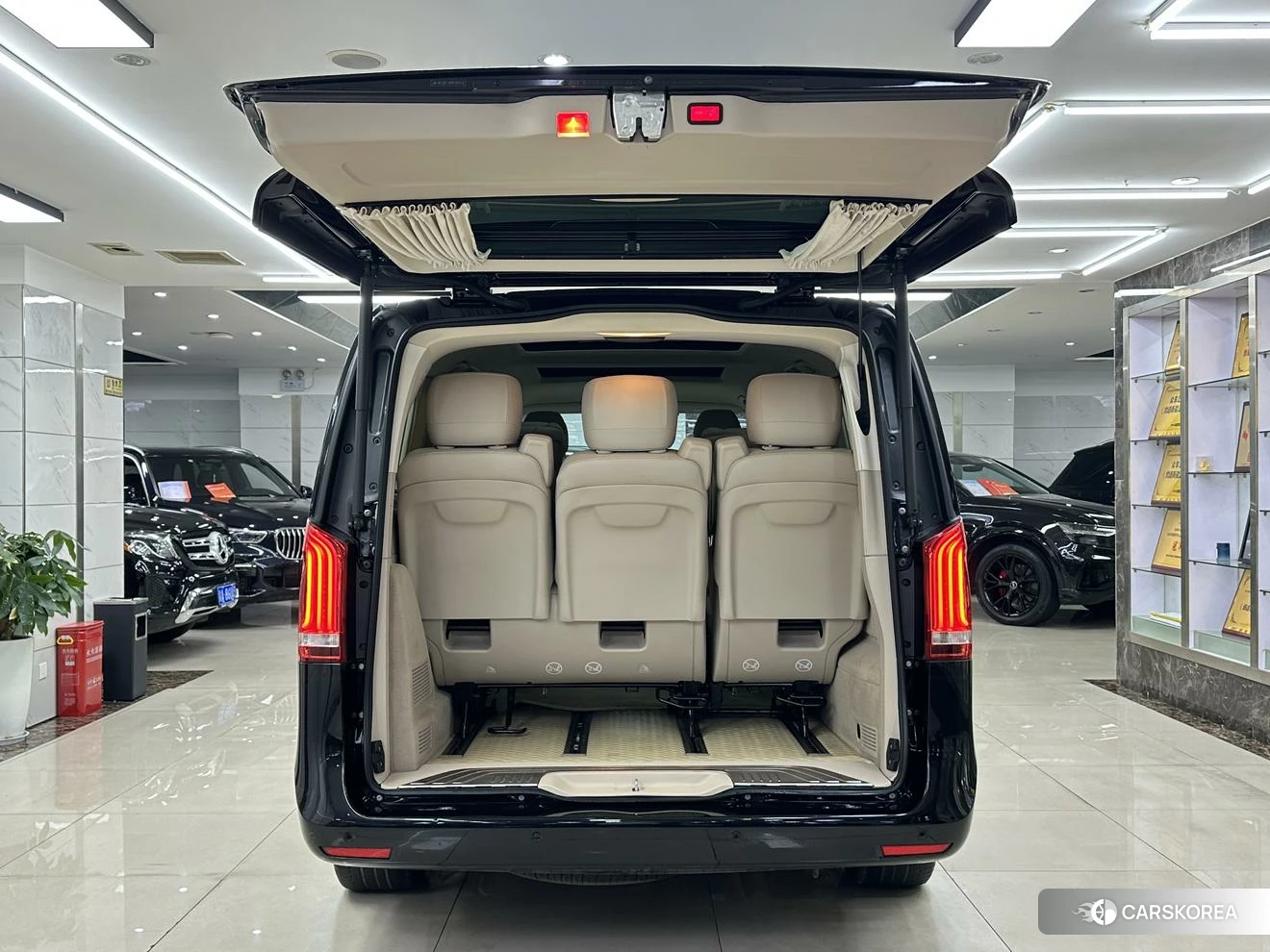 Mercedes-Benz V-class id 4492645 из Китая 7