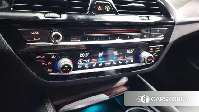 BMW 5 Series (G30) id 3397091 из Кореи 7