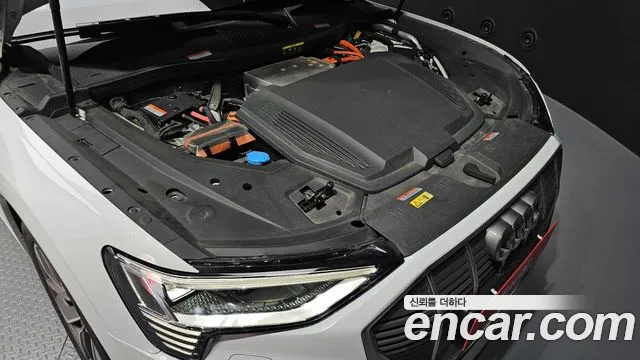 Audi e-Tron id 2784315 из Кореи 7