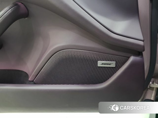 Porsche Taycan id 4201313 из Кореи 7