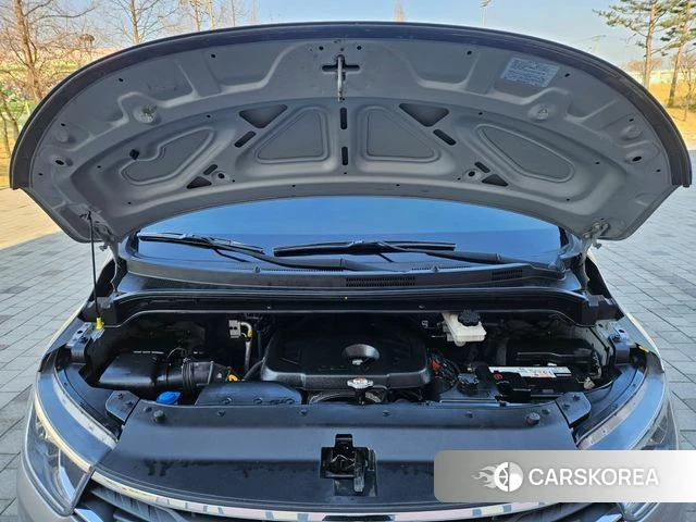 Hyundai The New Grand Starex id 3935989 из Кореи 7