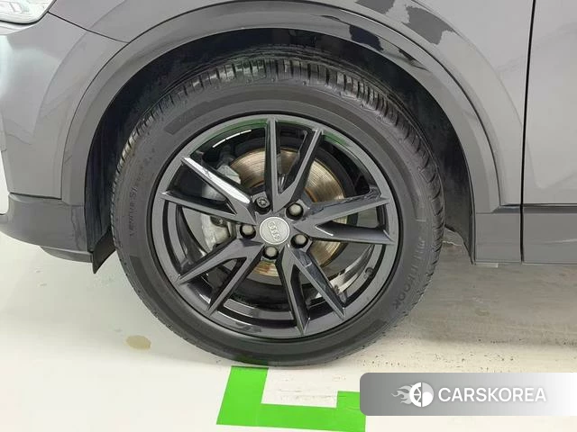 Audi Q2L id 4392027 из Китая 7