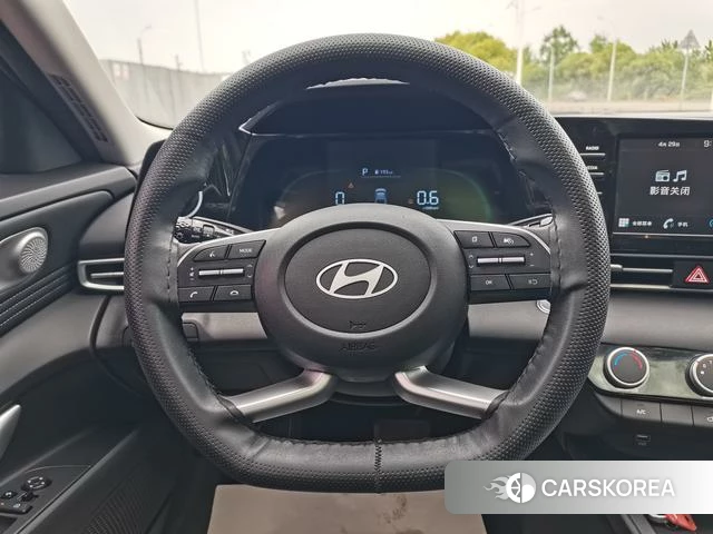 Hyundai Elantra id 4278850 из Китая 7