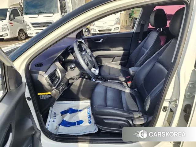 Kia Stonic id 2962035 из Кореи 7