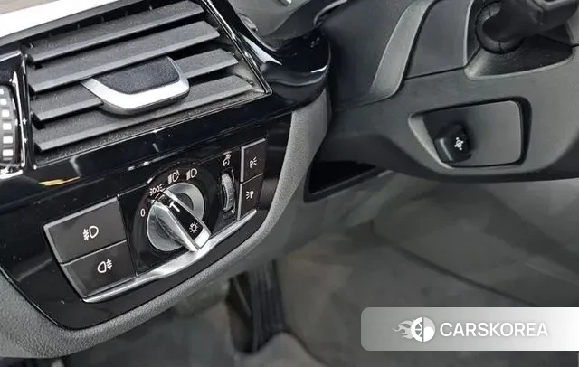 BMW 5 Series (G30) id 3423135 из Кореи 7