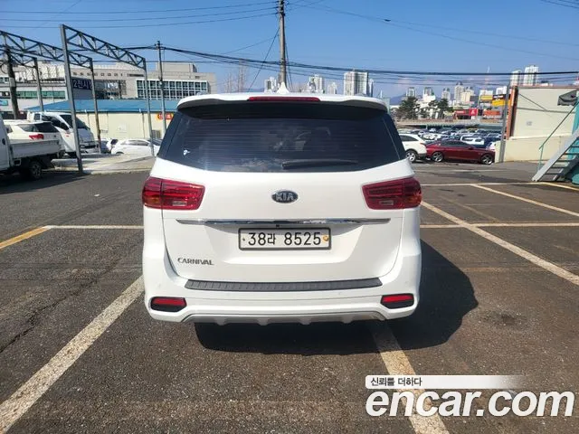 Kia The New Carnival id 2554926 из Кореи 7