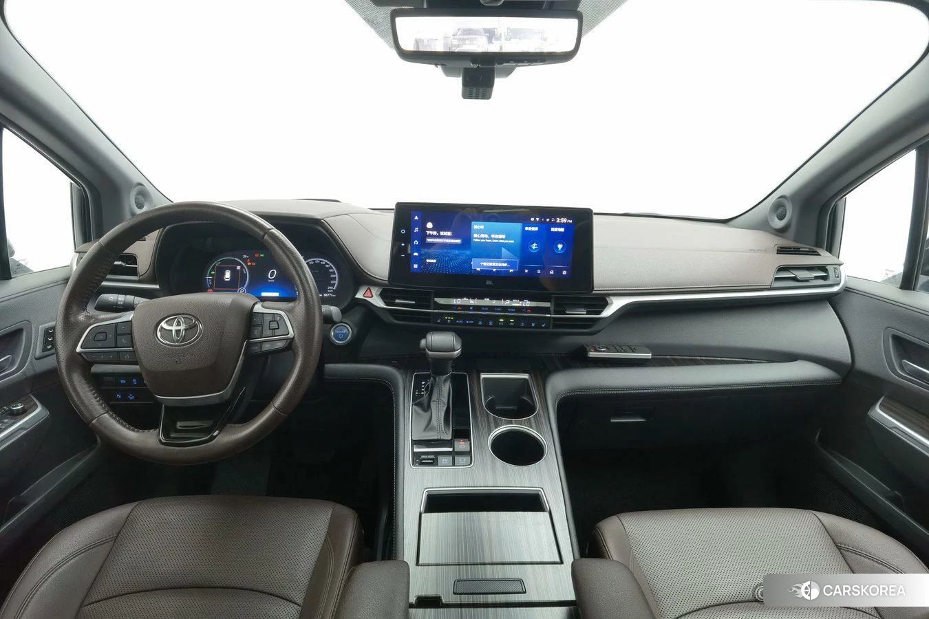 Toyota Sienna id 4437743 из Китая 7