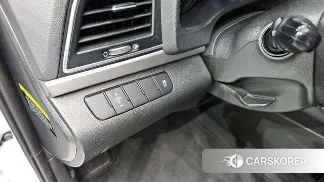 Hyundai Avante AD id 3176780 из Кореи 7