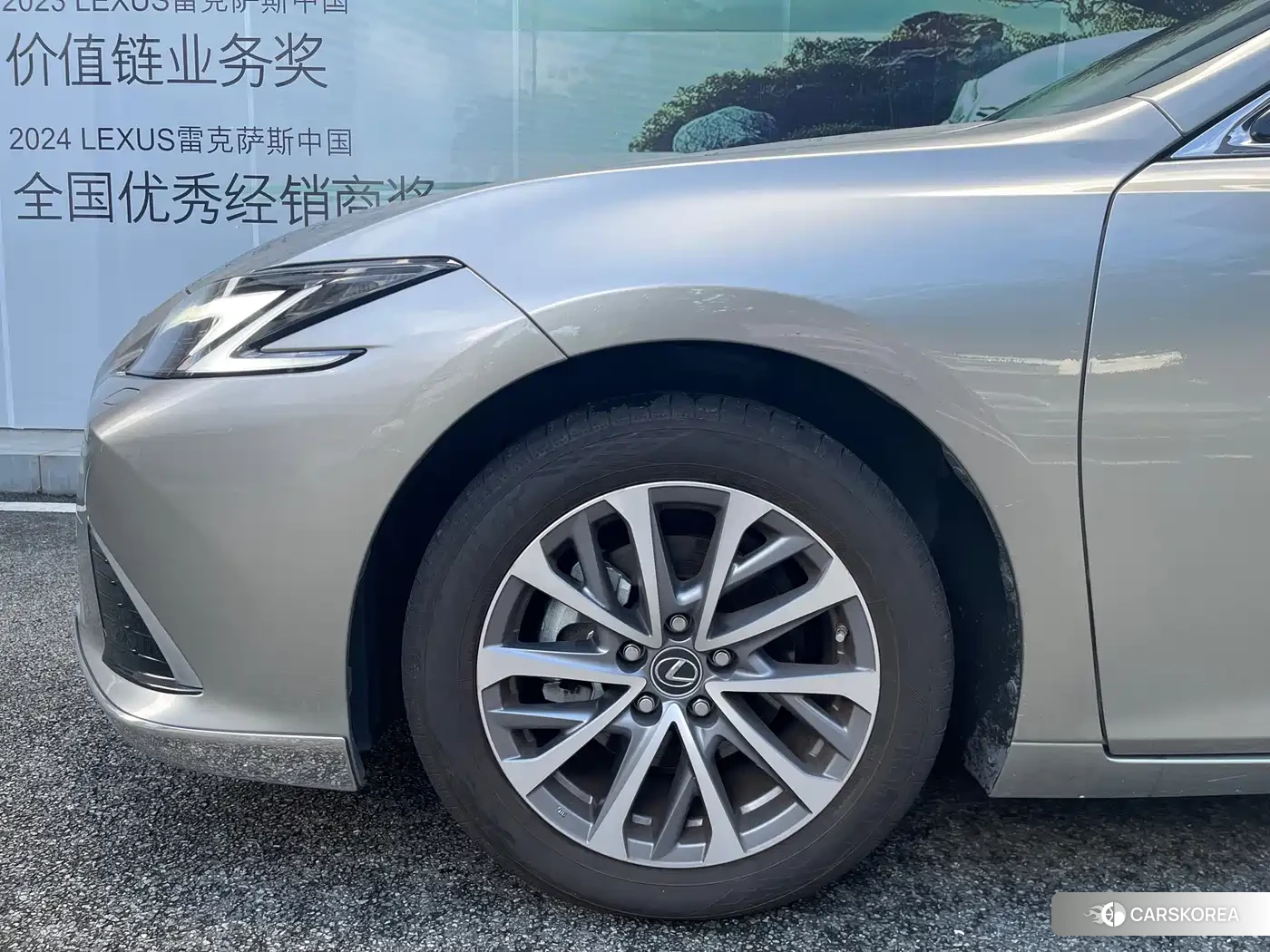 Lexus ES id 4576351 из Китая 7
