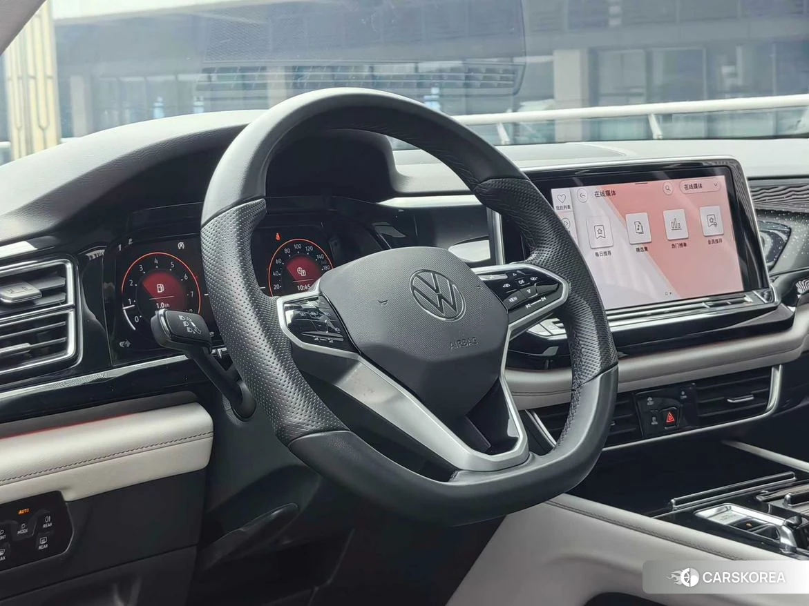 Volkswagen Tourang id 4485362 из Китая 7