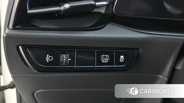 Kia Di Ol Nu Niro id 4881124 из Кореи 7