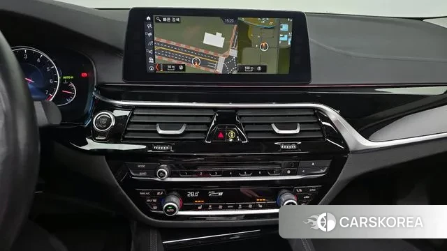 BMW 5 Series (G30) id 3375185 из Кореи 7