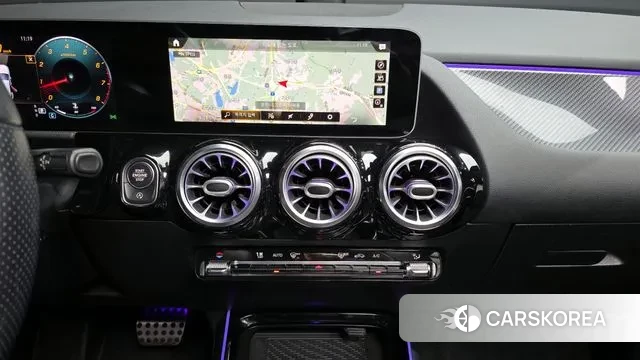 Mercedes-Benz GLA - Class H247 id 3428447 из Кореи 7