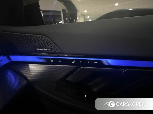 BMW 5 Series (G60) id 4381306 из Кореи 7
