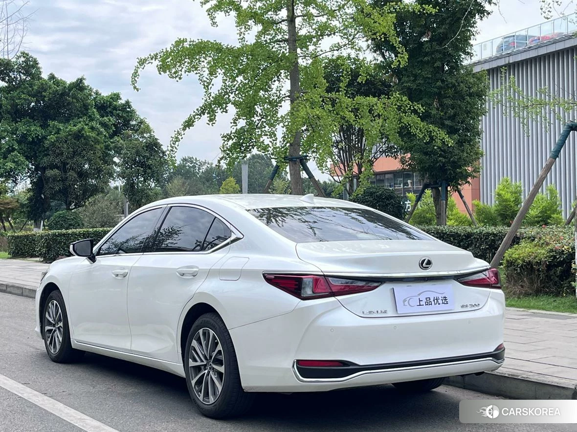 Lexus ES id 4515000 из Китая 7