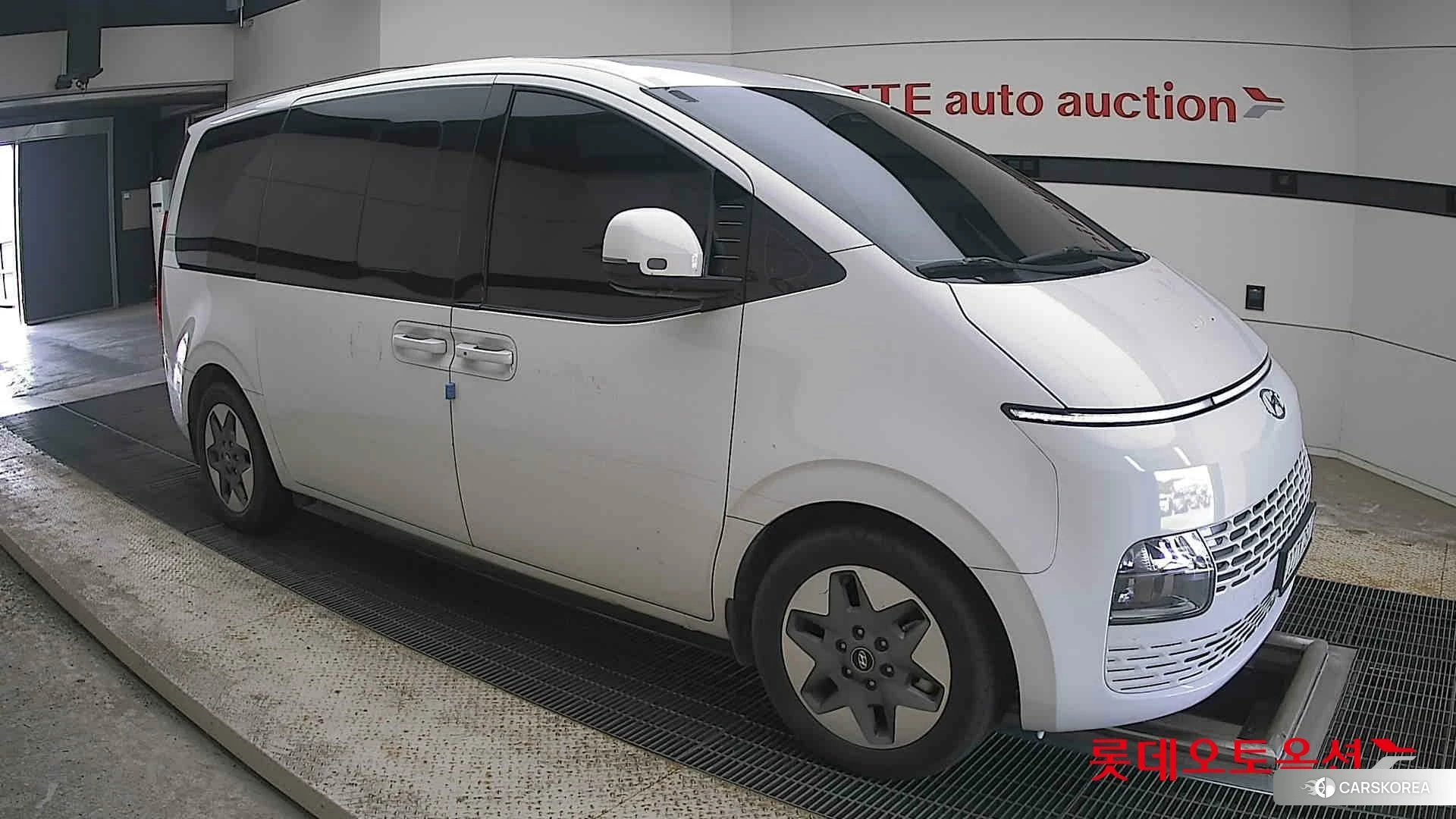 Hyundai Staria id 4504389 из Кореи 7