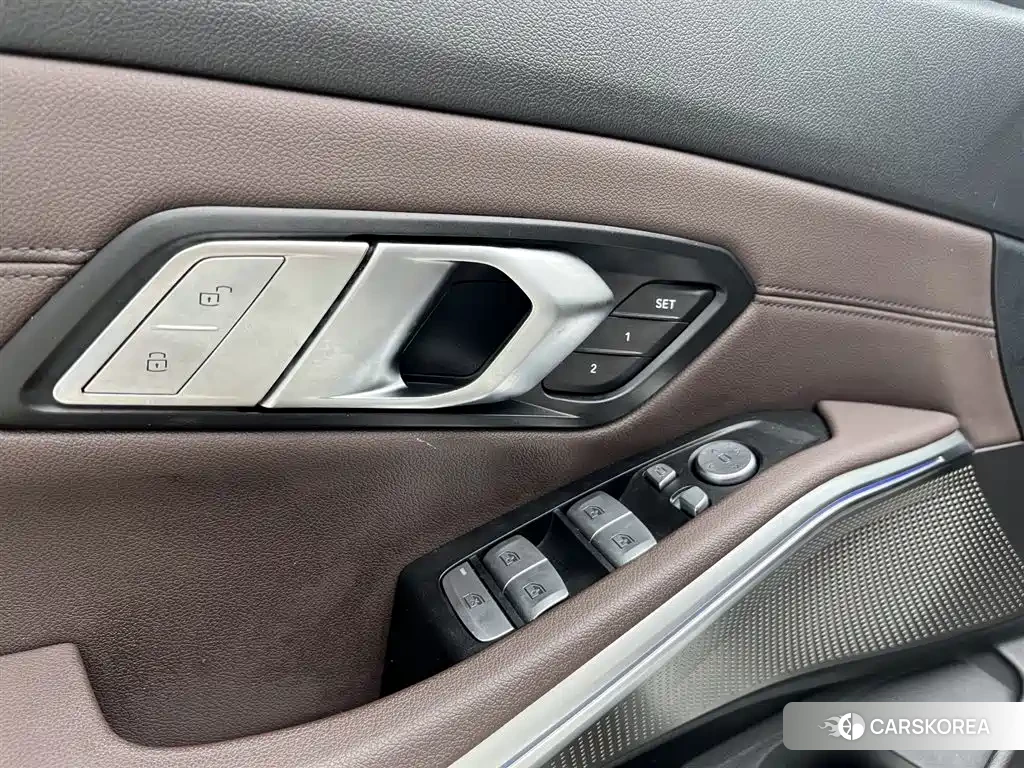 BMW 3 series id 4601922 из Китая 7