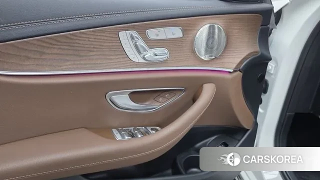 Mercedes-Benz E-Class W213 id 3675157 из Кореи 7