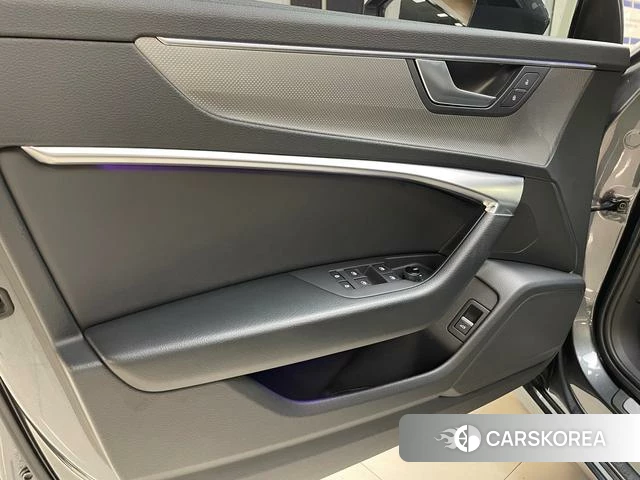 Audi A6L id 4399662 из Китая 7