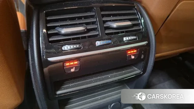 BMW 5 Series (G30) id 3789639 из Кореи 7