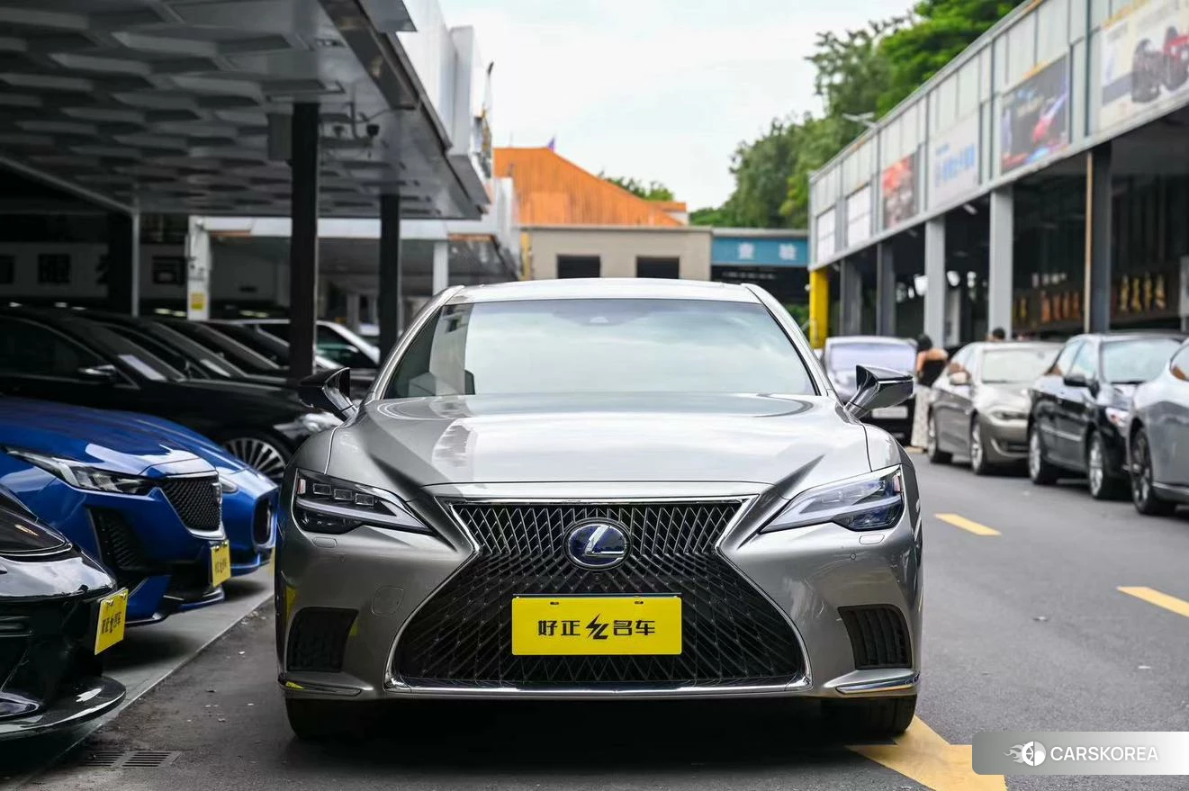 Lexus LS id 4452929 из Китая 7