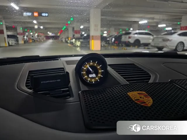 Porsche 911(992) id 3305473 из Кореи 7