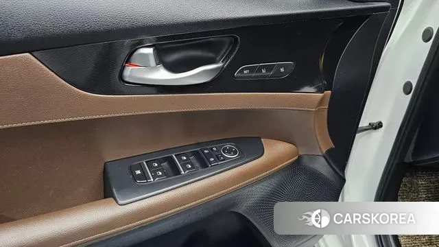 Kia Come New K3 id 3718763 из Кореи 7