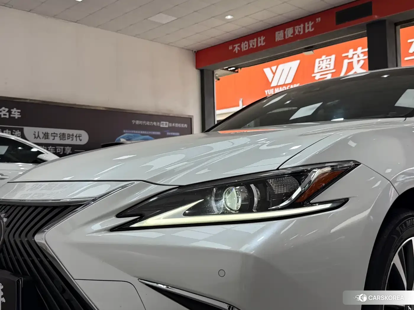 Lexus ES id 4546322 из Китая 7