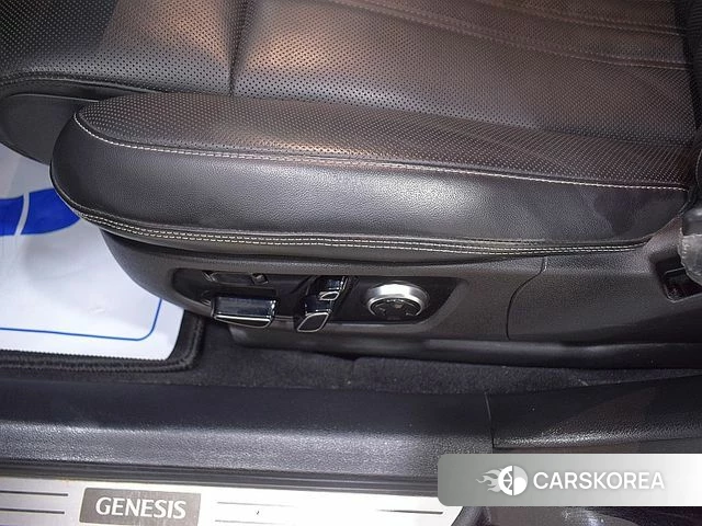 Genesis G90 id 3833780 из Кореи 7