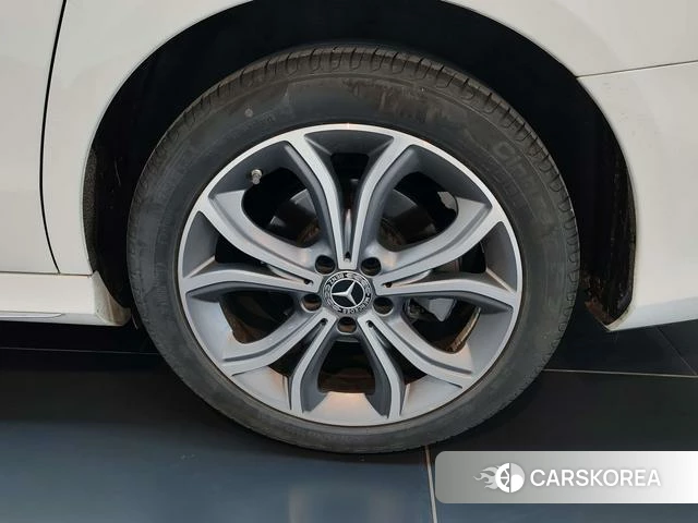 Mercedes-Benz E-class id 4300166 из Китая 7
