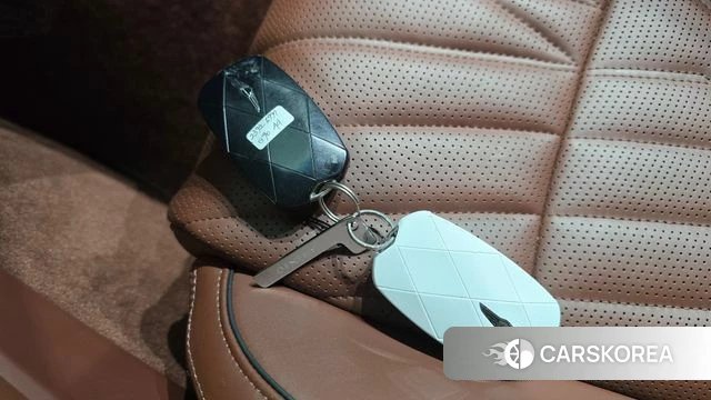 Genesis G90 (RS4) id 4401484 из Кореи 7