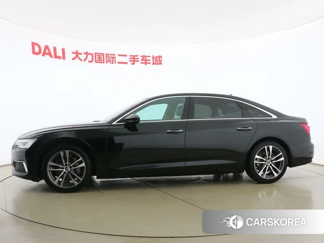 Audi A6L id 4334920 из Китая 7