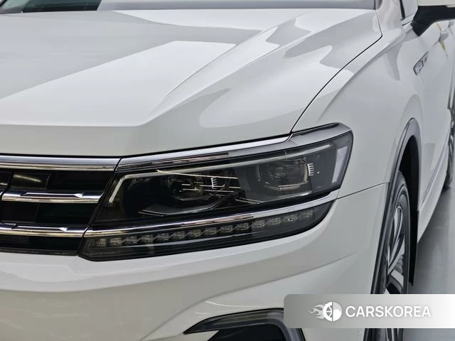 Volkswagen Tiguan L PHEV id 4222349 из Китая 7