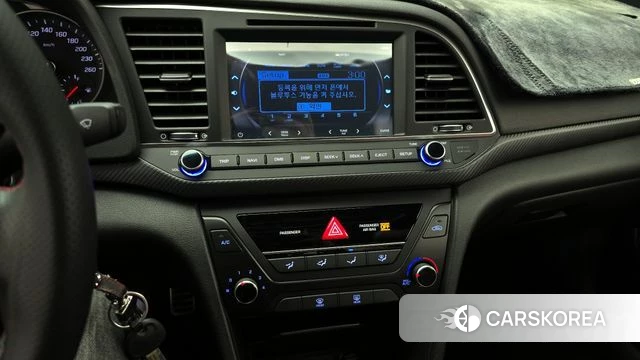 Hyundai Avante AD id 3814563 из Кореи 7