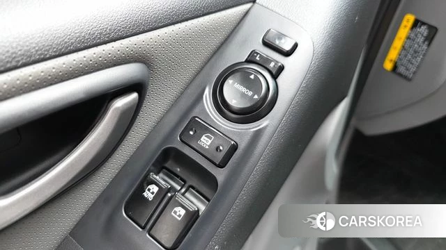 Hyundai The New Grand Starex id 3935773 из Кореи 7